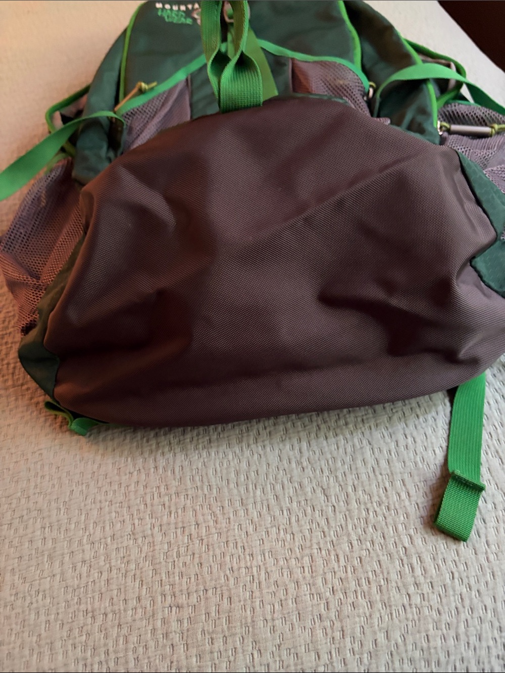 Mountain Hardwear Agama 31L Green Backpack - Men's Outdoor Daypack - Picture 8 of 9